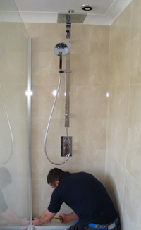 Fitting a shower unit